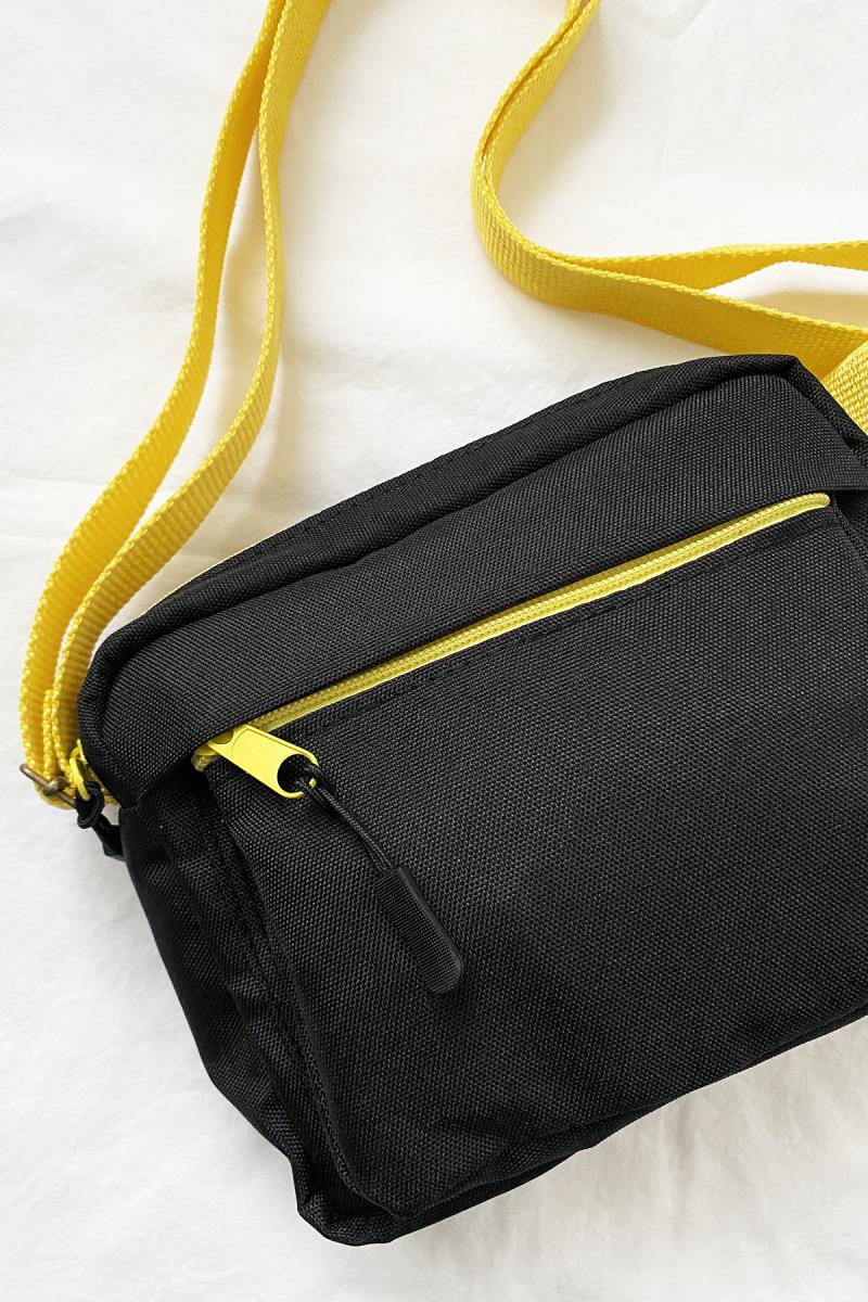 Siyah Crossbody Çanta 