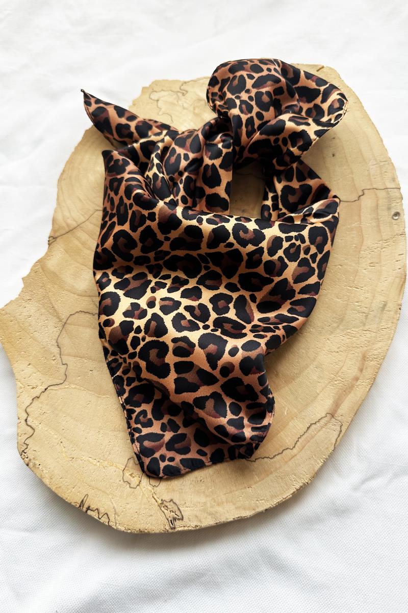 Leopar Desenli Fular
